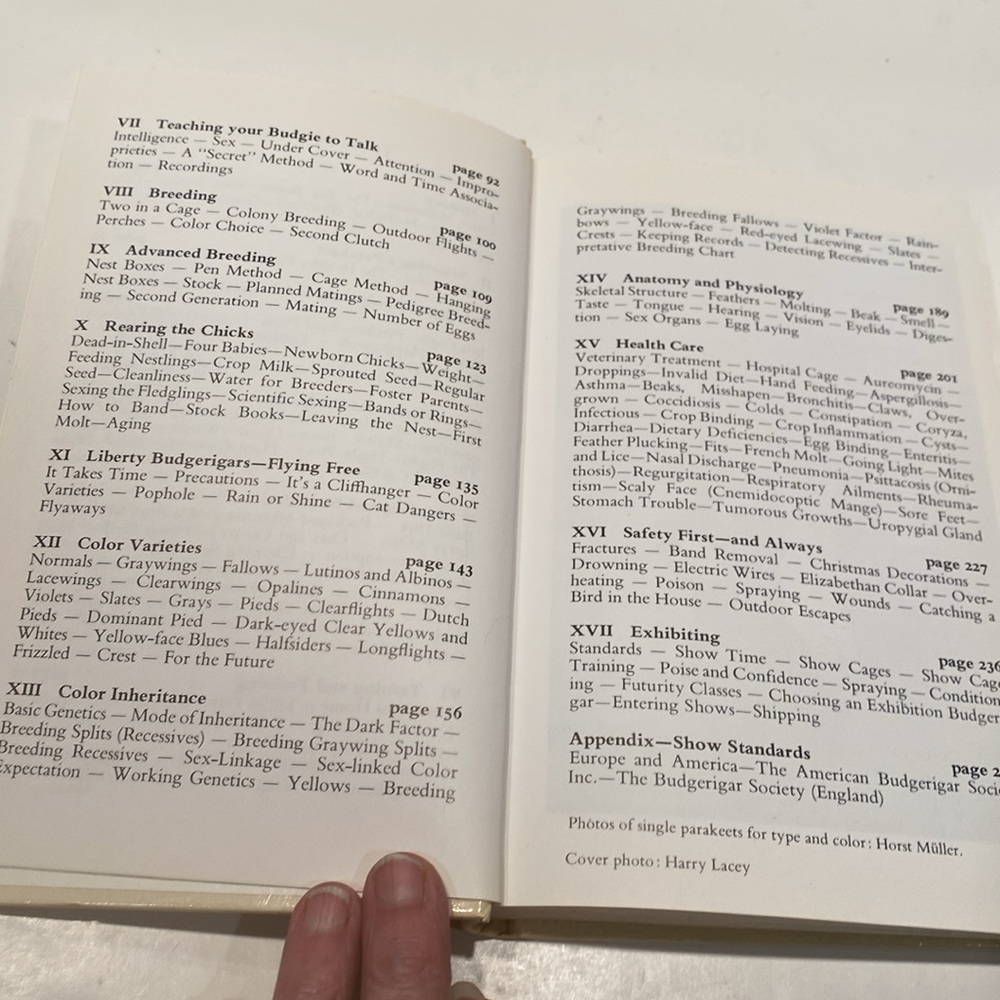 “Pet Library, Parakeet Guide,” - Picture 4 of 7